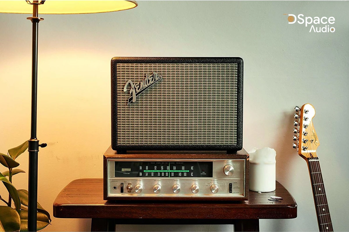 Fender Monterey