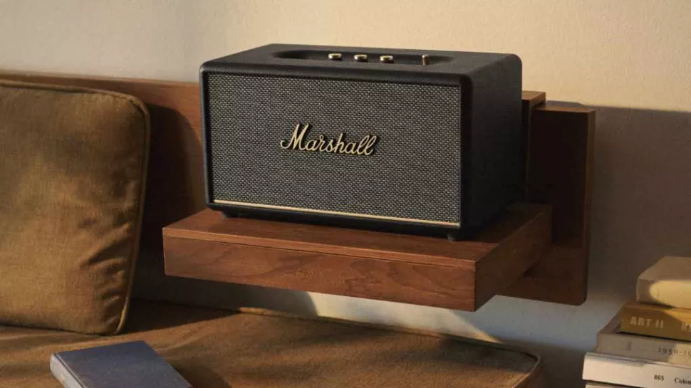 Marshall Stanmore 3 được trang bị với chuẩn Bluetooth mới nhất cho đến thời điểm hiện tại là Bluetooth 5.2. Nó mang đến đường truyền ổn định hơn trong bán kính xa hơn với thiết bị, giảm thiểu độ trễ khi truyền phát không dây và đồng thời tiêu tốn ít điện năng hơn so với các phiên bản Bluetooth cũ hơn.