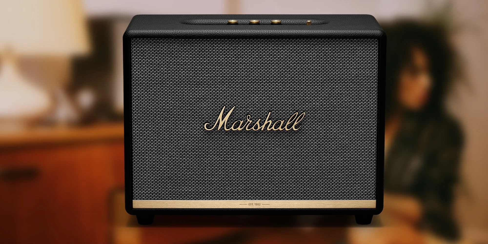 Marshall Woburn 3 có âm trường thậm chí còn rộng hơn so với người tiền nhiệm của nó và dễ dàng lấp đầy cả căn phòng với chất âm đặc trưng của Marshall