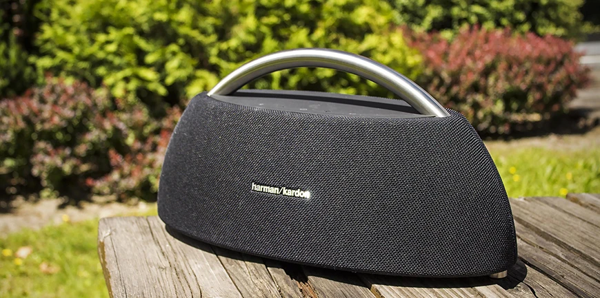 Thời gian gần đây, hãng Harman Kardon đã cho ra mắt sản phẩm loa di động Harman Kardon Go Play (phiên bản 2) dành cho smartphone và tablet với rất nhiều những cải tiến và nâng cấp vượt trội so với phiên bản tiền nhiệm.