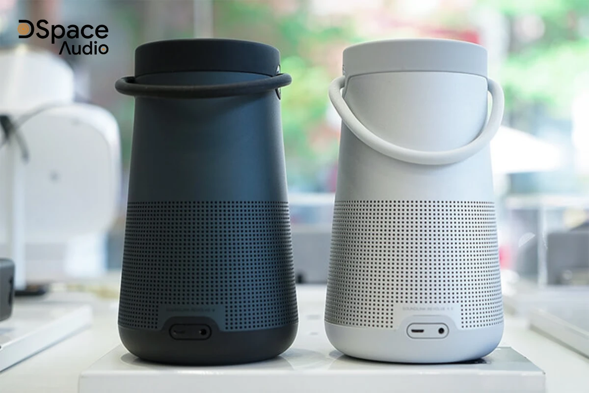 loa Bose Revolve 2 là sự lựa chọn lý tưởng cho những người thích thưởng thức âm nhạc mọi lúc, mọi nơi. Mặc dù có thể có những loa khác có thời lượng pin dài hơn, nhưng không phải tất cả đều mang lại chất lượng âm thanh sâu lắng và mạnh mẽ như loa của Bose.