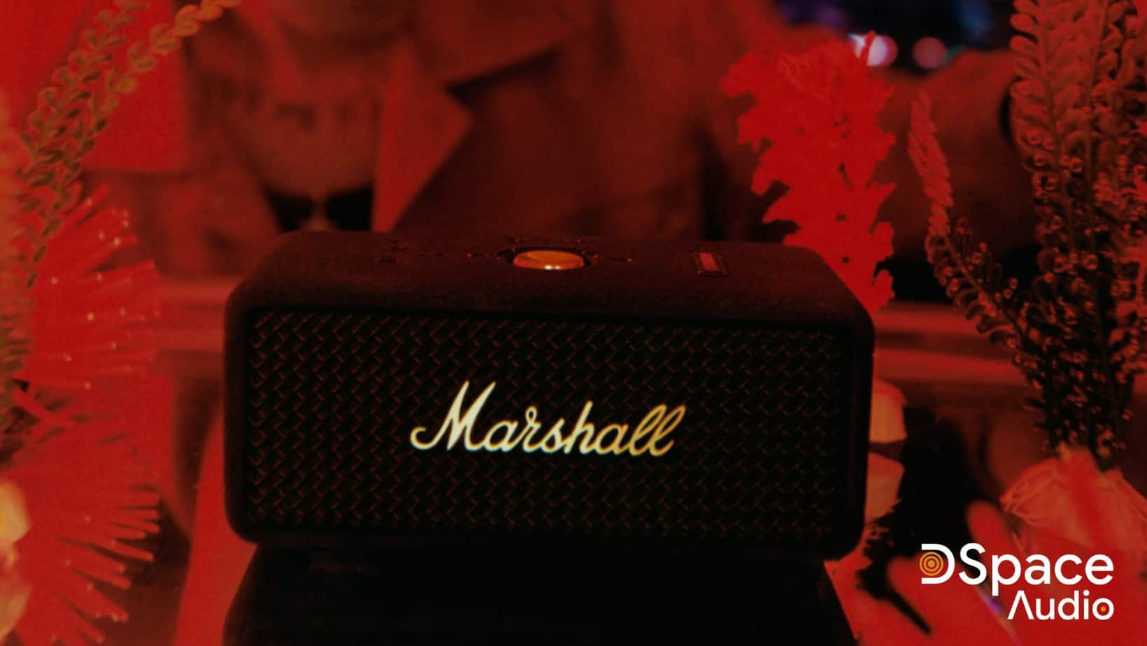 Marshall Emberton III tiếp tục kế thừa âm thanh đặc trưng của thương hiệu, mang đến âm thanh mạnh mẽ