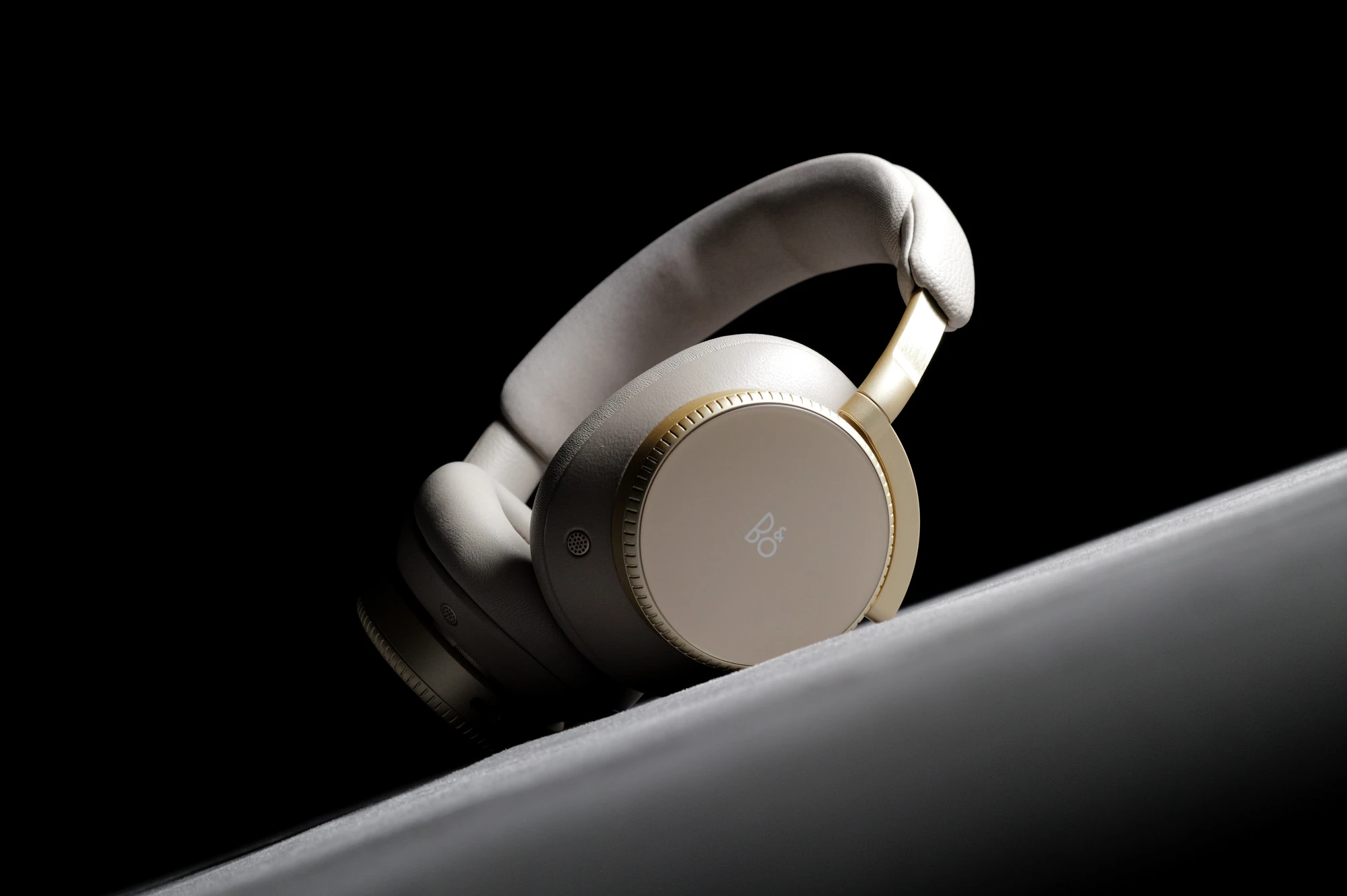 Beoplay H100
