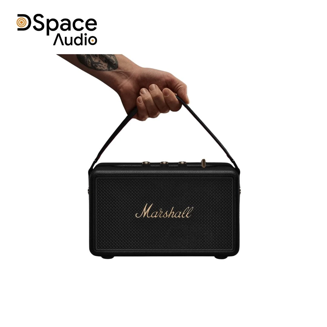 Với trọng lượng gần 3kg và kích thước vừa vặn, Marshall Kilburn III đủ nhỏ gọn để mang theo nhưng vẫn đủ “lực” để chơi nhạc ở không gian rộng
